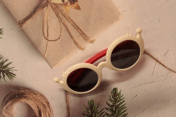 Kids Sunglasses with Polarised and UV Protected Lens