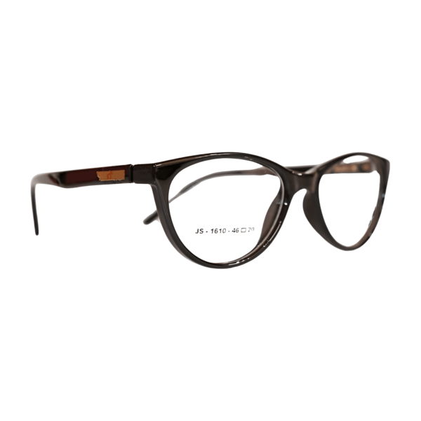 Discover a wide range of plastic and metal frames on our website. Find the perfect style to enhance your look. Shop now for quality eyewear!